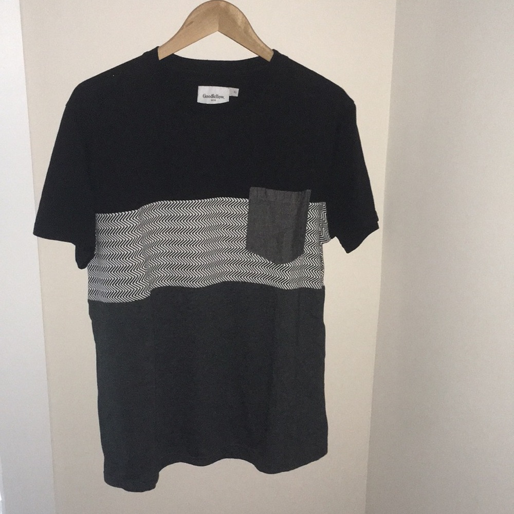 Men’s color block pocket tee